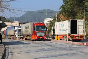 Vận chuyển chính ngạch Trung-Việt